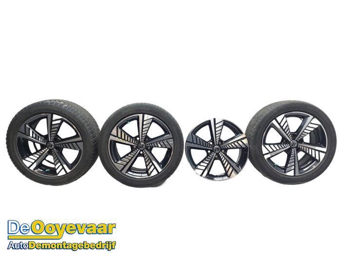 Velgen set + banden van een MG ZS (ZS 17-), Auto-onderdelen, Banden en Velgen, Personenwagen, Gebruikt, 3 maanden garantie, Ophalen of Verzenden