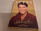 Boek Elvis Presley Elvis by the Presleys véél jaren70 foto's, Ophalen of Verzenden, Zo goed als nieuw, Artiest