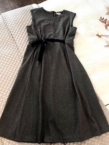 ZGAN! Mooie midi jurk van Calvin Klein maat 14/ Eur maat 42! beschikbaar voor biedingen