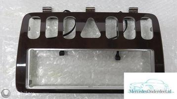 A2086801936 7400 W208 A208 CLK Wortelnoot hout paneel beschikbaar voor biedingen