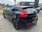 Volvo V40 1.6 D2 Kinetic|Cam|Trekhaak|CC|NieuwAPK!, Auto's, Euro 5, Stof, Gebruikt, Zwart