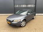 Volvo S40 1.8 Momentum Airco Nieuwe APK 07-03-2027 NAP, Auto's, Volvo, Voorwielaandrijving, Gebruikt, 4 cilinders, Grijs