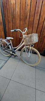 Batavus Diva Damesfiets met Mand 26 inch, Fietsen en Brommers, Fietsen | Dames | Damesfietsen, Ophalen, Versnellingen, Batavus