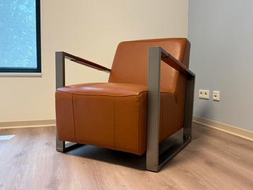 Bijzonder fraaie fauteuil Touch beschikbaar voor biedingen