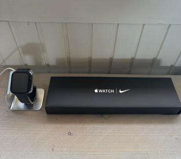 Appe watch 6 series nike beschikbaar voor biedingen