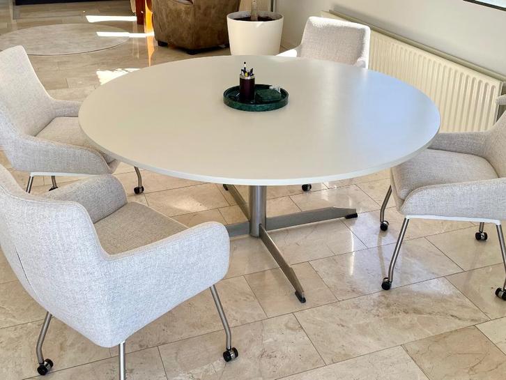 Gratis: ronde tafel 160cm / tafelblad / vintage onderstel, Huis en Inrichting, Tafels | Eettafels, Gebruikt, 150 tot 200 cm, 150 tot 200 cm