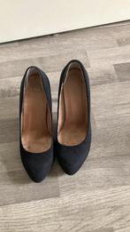 Zwarte pump maat 35, Kleding | Dames, Schoenen, Ophalen of Verzenden, Gedragen, Zwart