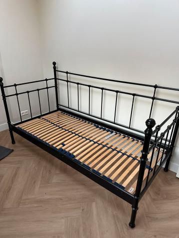 Bedframe met lattenbodem 90x200 - afbeelding 1