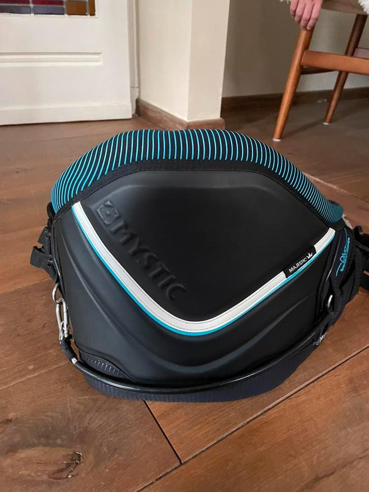 Harnas Mystic Majestic M/L, Watersport en Boten, Kitesurfen, Zo goed als nieuw, Trapeze, 4 m² of minder, Geen board, Ophalen of Verzenden