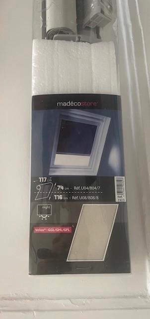 Madeco Velux verduisterend dakvenster rolgordijn, Huis en Inrichting, Stoffering | Gordijnen en Lamellen, Nieuw, 100 tot 150 cm