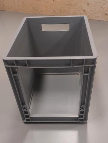 Magazijnboxen / opbergboxen beschikbaar voor biedingen