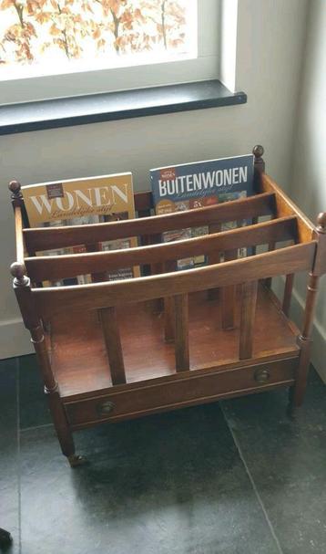 Lectuurbak op wielen beschikbaar voor biedingen