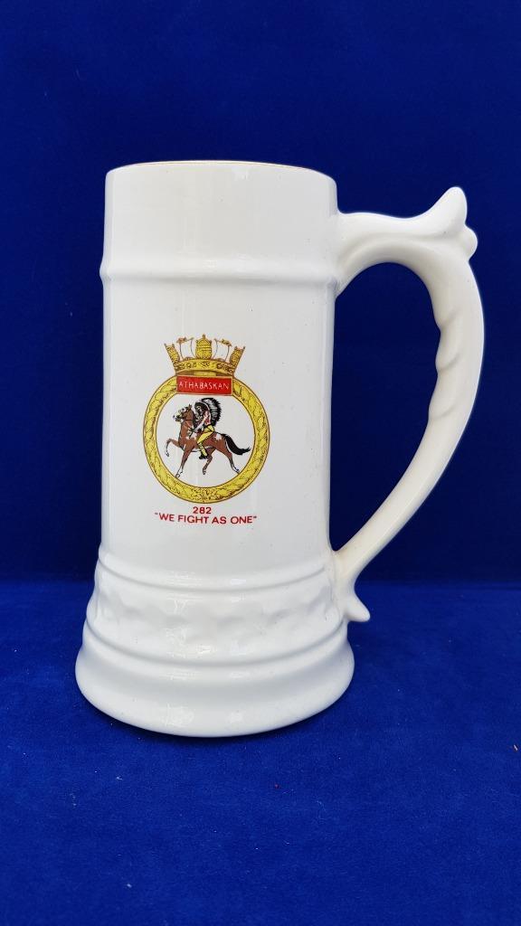 Bierpul aardewerk, Canada marineschip Athabaskan. 6B4, Verzamelen, Militaria | Algemeen, Landmacht, Embleem of Badge, Duitsland