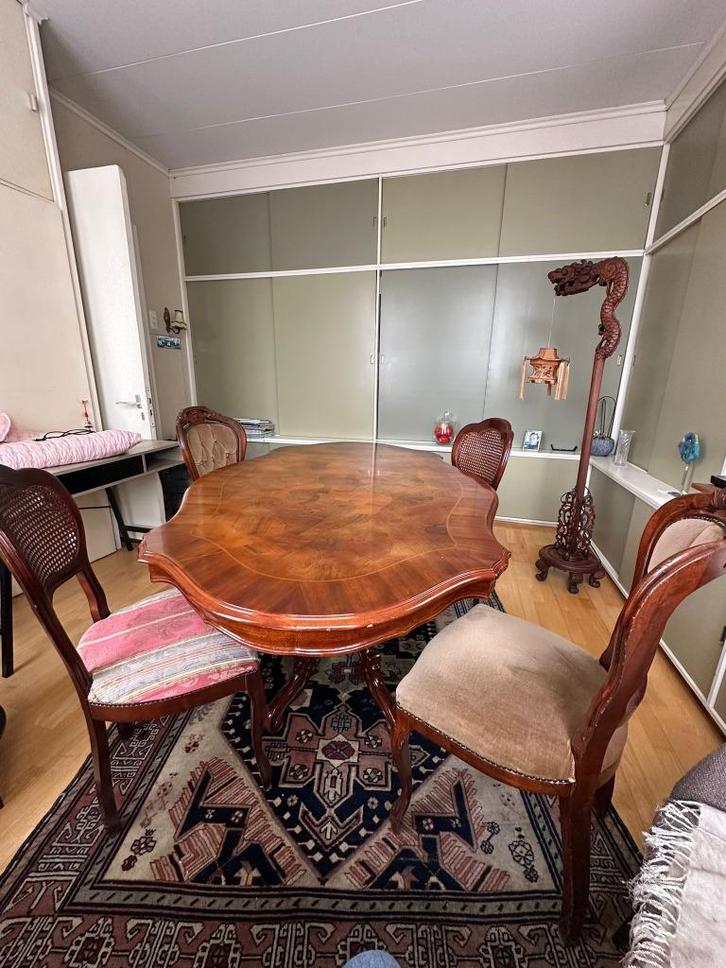 Antieke eetkamer set – massief hout tafel + 4 stoelen, Huis en Inrichting, Complete eetkamers, Gebruikt, 4 tot 6 stoelen, Ophalen