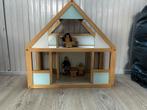 Houten Poppenhuis met Meubels en Poppen, Kinderen en Baby's, Speelgoed | Poppenhuizen, Ophalen, Gebruikt, Poppenhuis