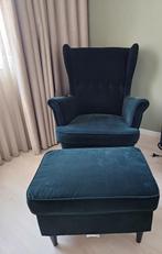 KEA STRANDMON oorfauteuil + voetenbank – donkergroen fluweel, Ophalen, Gebruikt, 75 tot 100 cm, 75 tot 100 cm