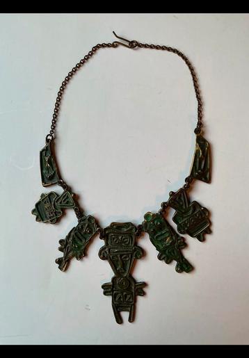 Koperen ketting met groene kleur. Zuid Amerika, Maya Azteken beschikbaar voor biedingen
