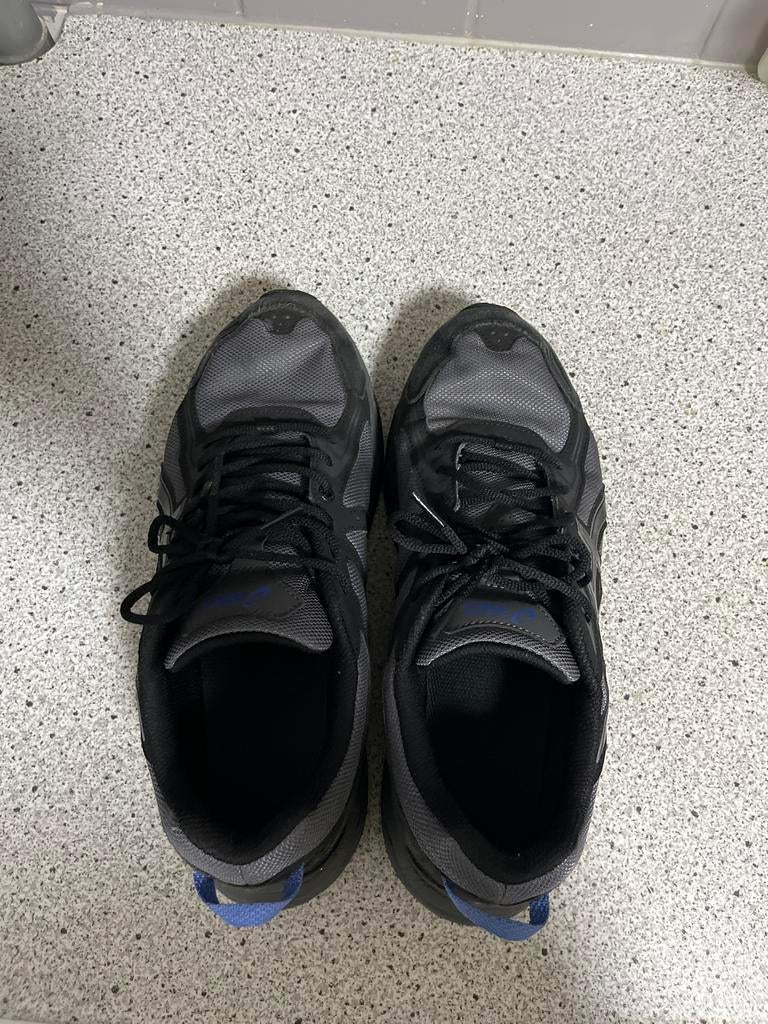 Asics Gel Venture Hardloopschoenen, Ophalen of Verzenden, Zo goed als nieuw, Sportschoenen, Zwart