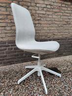 Ikea Langfjall draaibare vergaderstoel beige/wit, Huis en Inrichting, Beige, Ophalen of Verzenden, Zo goed als nieuw, Bureaustoel