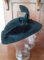 Zwart hoedje vilt, Ophalen of Verzenden, Zo goed als nieuw, One size fits all, Hoed