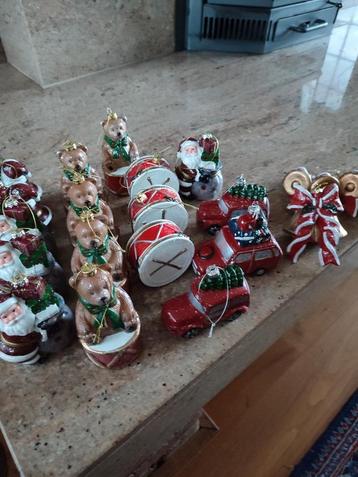 Kerstboom figuurtjes. Leuk voor kinderen  beschikbaar voor biedingen