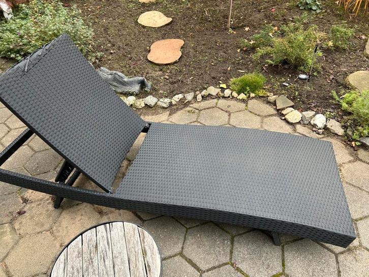 Gratis ligbed (beschadigd), Tuin en Terras, Ligbedden, Gebruikt, Wicker, Verstelbaar, Ophalen
