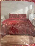 Prachtige nieuwe Sprei satijn Rood, Ophalen of Verzenden, Zo goed als nieuw, Tweepersoons, Rood