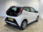 Toyota Aygo 1.0 VVT-i x-play | Achteruitrijcamera | Airco |, Voorwielaandrijving, Euro 5, Stof, Gebruikt