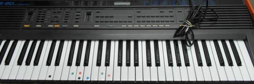 Roland E20 keyboard 2switchonline, Muziek en Instrumenten, Keyboards, Zo goed als nieuw, 61 toetsen, Overige merken, Aanslaggevoelig