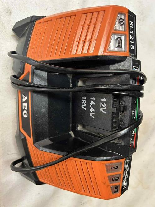 AEG BL1218 Lader voor 12V – 18V, Doe-het-zelf en Verbouw, Gereedschap | Boormachines, Zo goed als nieuw, Ophalen of Verzenden