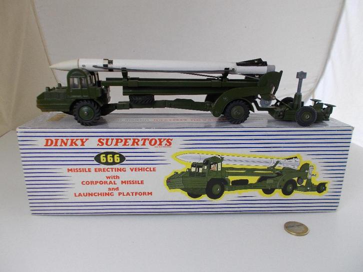 1959 Dinky Supertoys 666 MISILLE ERECTING + PLATFORM + DOOS!, Hobby en Vrije tijd, Modelauto's | 1:43, Nieuw, Bus of Vrachtwagen
