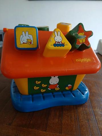 Nijntje Vormenhuisje - Speelgoed voor de Kleintjes beschikbaar voor biedingen
