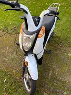 Electische scooter eYYo E-500 -wit gratis., Fietsen en Brommers, Scooters | SYM, Ophalen, Gebruikt, Overige modellen, Elektrisch