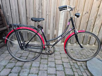 Mooie damesfiets 26" beschikbaar voor biedingen