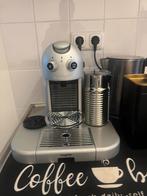 Nespresso Magimix met melkopschuimer en kopjeswarmer, Gebruikt, Espresso apparaat, Ophalen of Verzenden, 1 kopje