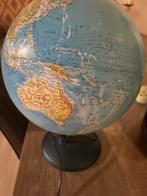 wereldbol lamp, Huis en Inrichting, Woonaccessoires | Wereldbollen, Ophalen, Zo goed als nieuw