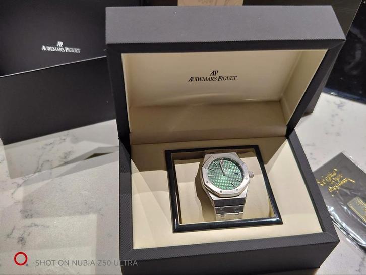 Audemars Piguet  met doos en toebehoren, Sieraden, Tassen en Uiterlijk, Horloges | Heren, Nieuw, Polshorloge, Overige merken, Staal