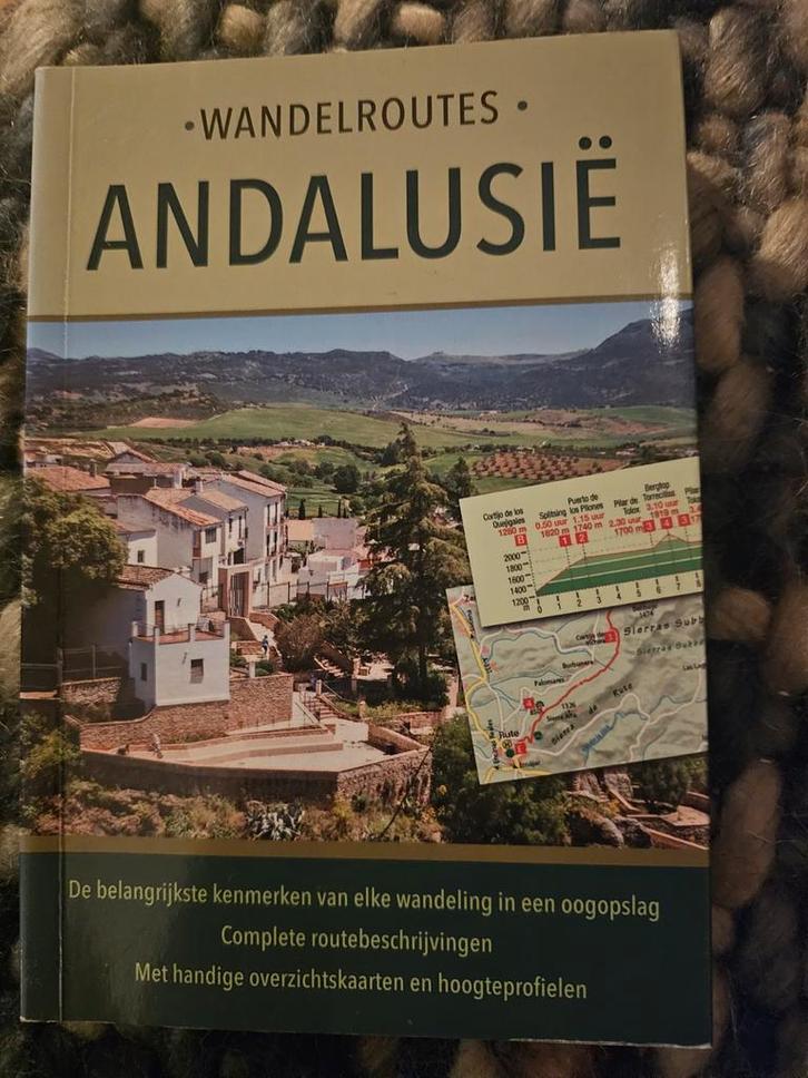 Wandelgids Andalusië - Ontdek de mooiste routes!, Boeken, Reisgidsen, Zo goed als nieuw, Fiets- of Wandelgids, Europa, Overige merken