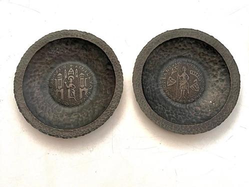 Poolse metalen schoteltjes, Antiek en Kunst, Curiosa en Brocante, Ophalen of Verzenden