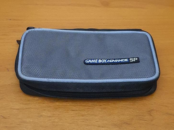 Official Nintendo Game Boy Advance SP CASE TAS, Spelcomputers en Games, Games | Nintendo Game Boy, Gebruikt, 1 speler, Vanaf 3 jaar