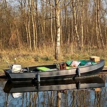 Stalen sloep/ boot / boottrailer / Honda 15pk 4taktmotor, Watersport en Boten, Sloepen, Gebruikt, 10 tot 30 pk, 3 tot 6 meter