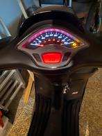 Vespa sprint s zwart mat bwj 2022, Fietsen en Brommers, Scooters | Vespa, Ophalen, Maximaal 45 km/u, Vespa S, Zo goed als nieuw