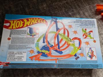 Hot Wheels Epic Crash Dash Racebaan beschikbaar voor biedingen
