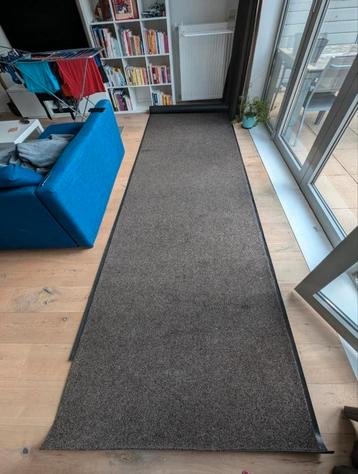 Huge carpet beschikbaar voor biedingen
