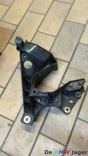 Steun vloeistofreservoir BMW X5 E53 51718250435 beschikbaar voor biedingen