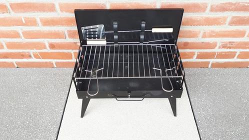 Kofferbarbecue BBQ voor houtskool, Tuin en Terras, Houtskoolbarbecues, Gebruikt, Met accessoires, Ophalen