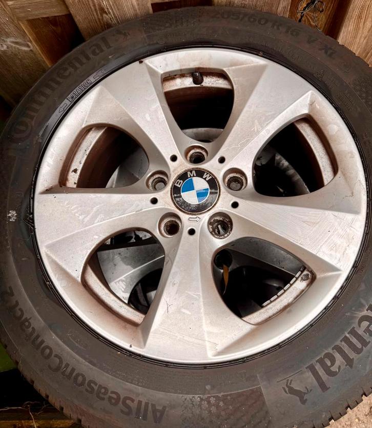 *Vier banden met velgen BMW*, Auto-onderdelen, Overige Auto-onderdelen, BMW, Ophalen