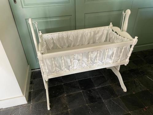 Schommelwiegje met matras, Kinderen en Baby's, Babywiegjes en Ledikanten, Zo goed als nieuw, Wieg, Ophalen