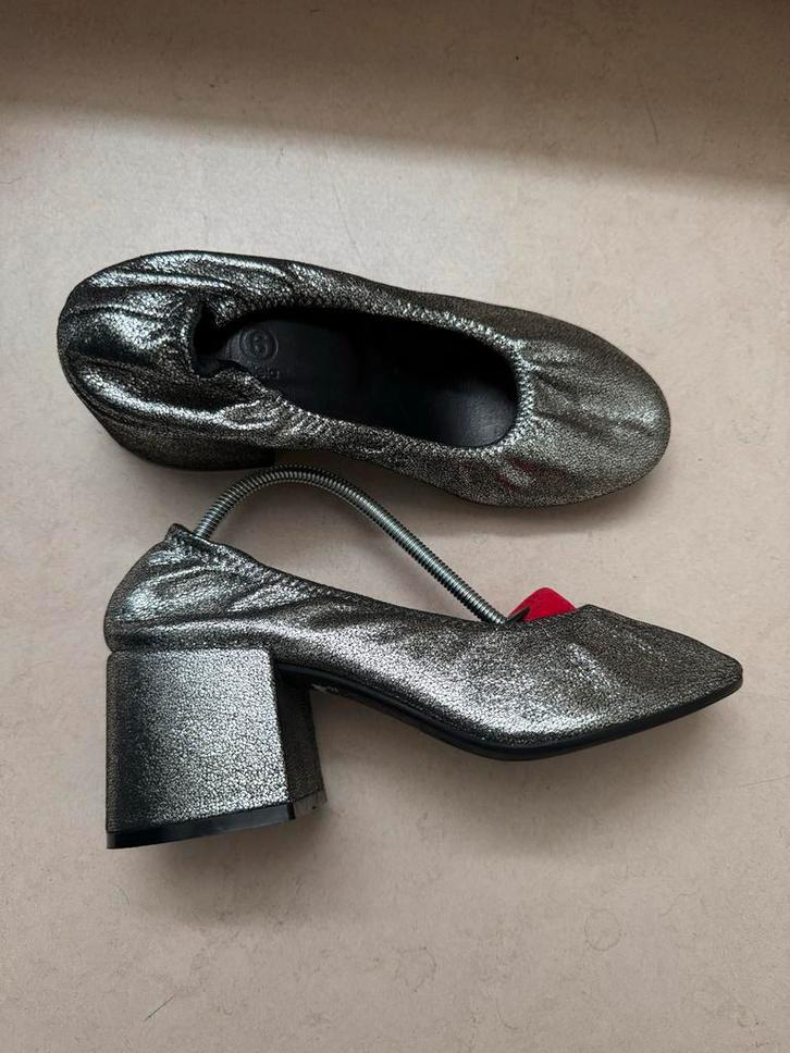 MM6 Margiela Pumps - Maat 37.5 - Blokhak - Leer, Kleding | Dames, Schoenen, Zo goed als nieuw, Pumps, Zwart, Ophalen of Verzenden