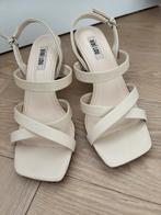 Sandalen in gebroken wit maat 38 merk Bibi Lou, Kleding | Dames, Schoenen, Wit, Bibi Lou, Zo goed als nieuw, Sandalen of Muiltjes